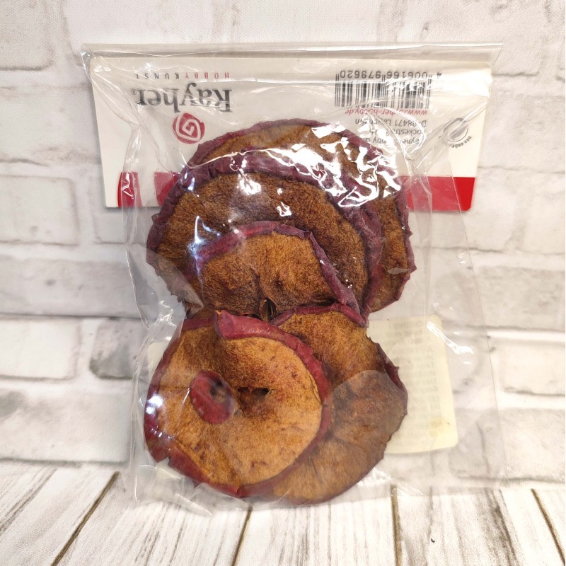 Dried fruit slices for decoration